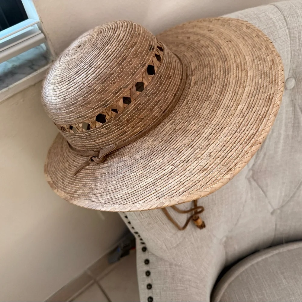 NWT Tula Hat Leather Visor Wide Brim Chin Strap Vented Hard Straw - Picture 4 of 8